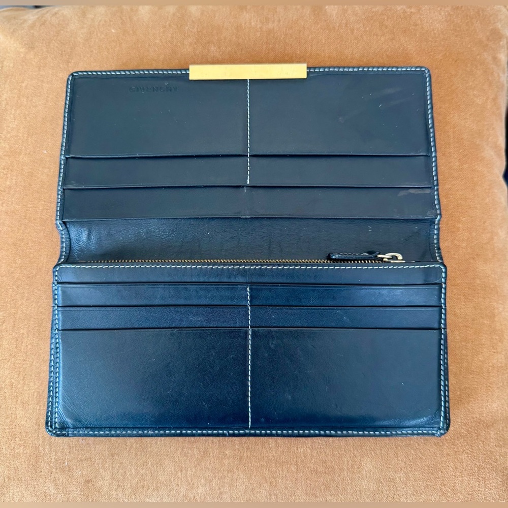 Givenchy Black & Taupe Signature Geometric Wallet - Picture 4 of 10